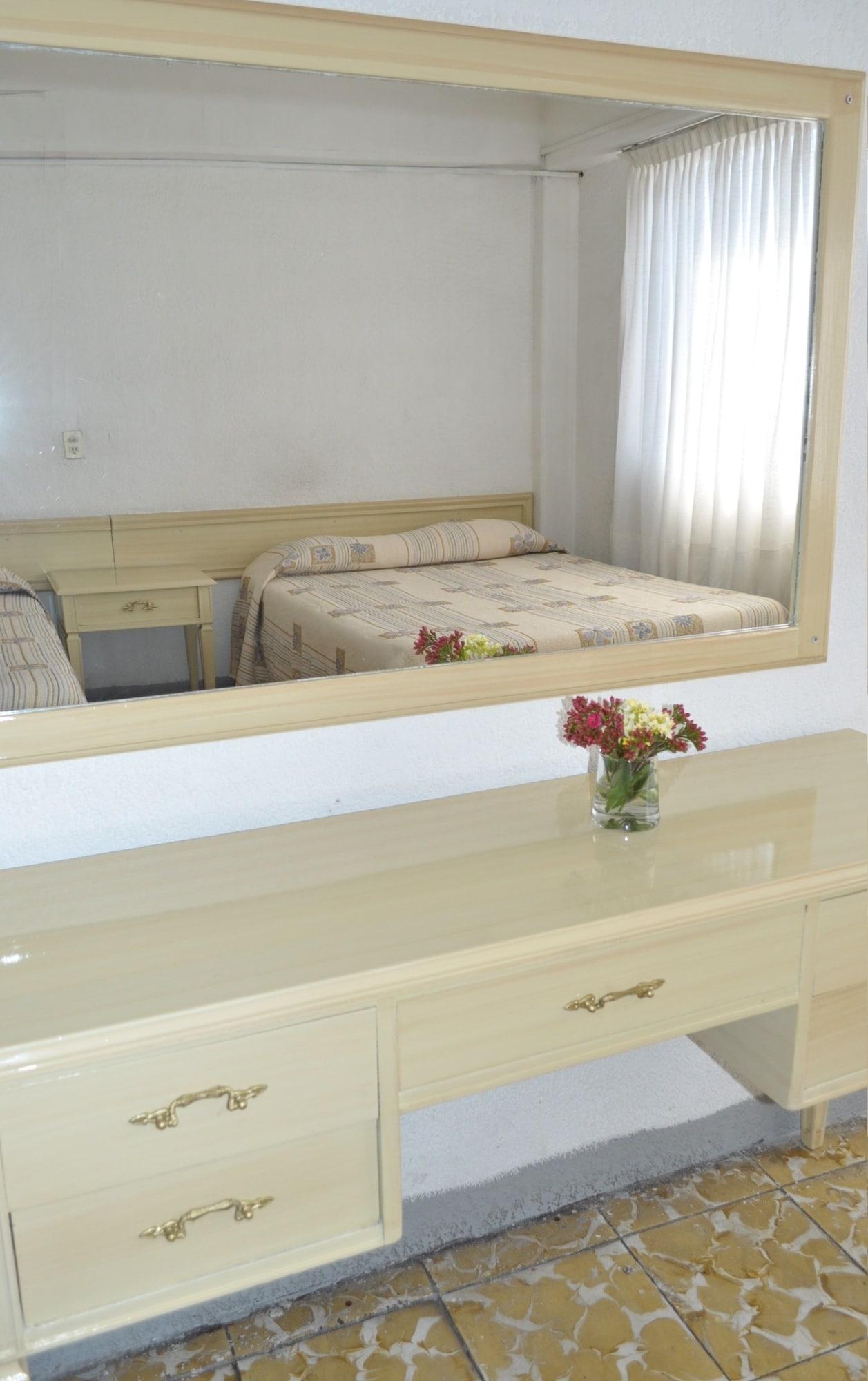 Hotel Viena Irapuato Kültér fotó