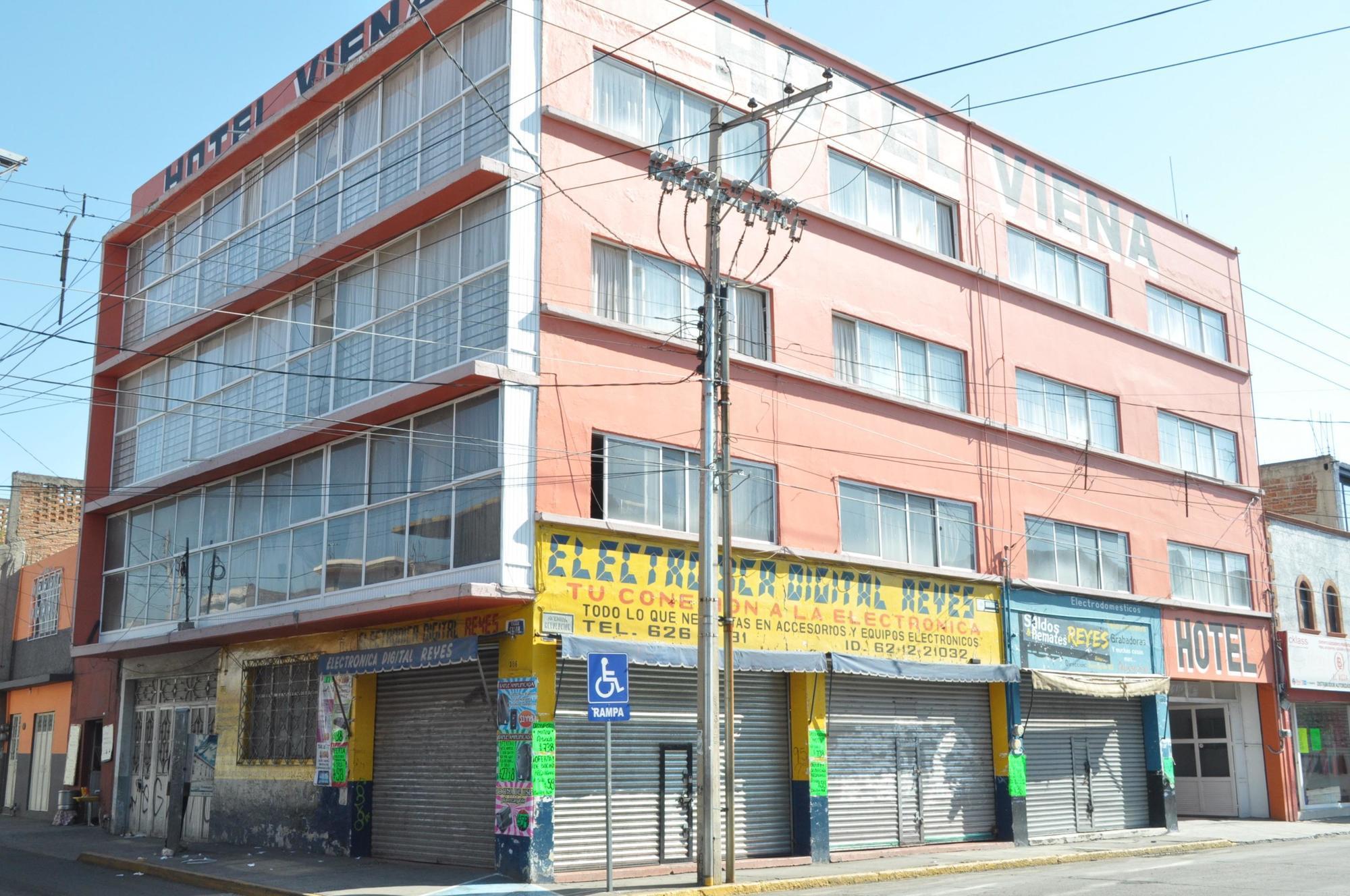 Hotel Viena Irapuato Kültér fotó